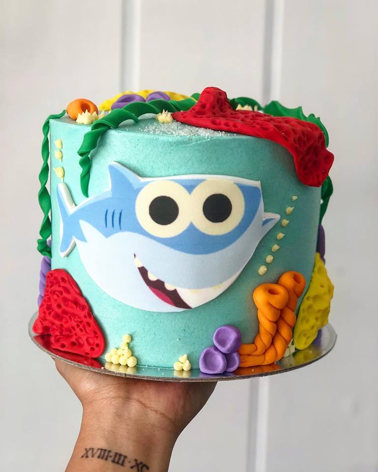 Baby Shark themed cake | Shark party decorations, Shark theme birthday,  Shark birthday party