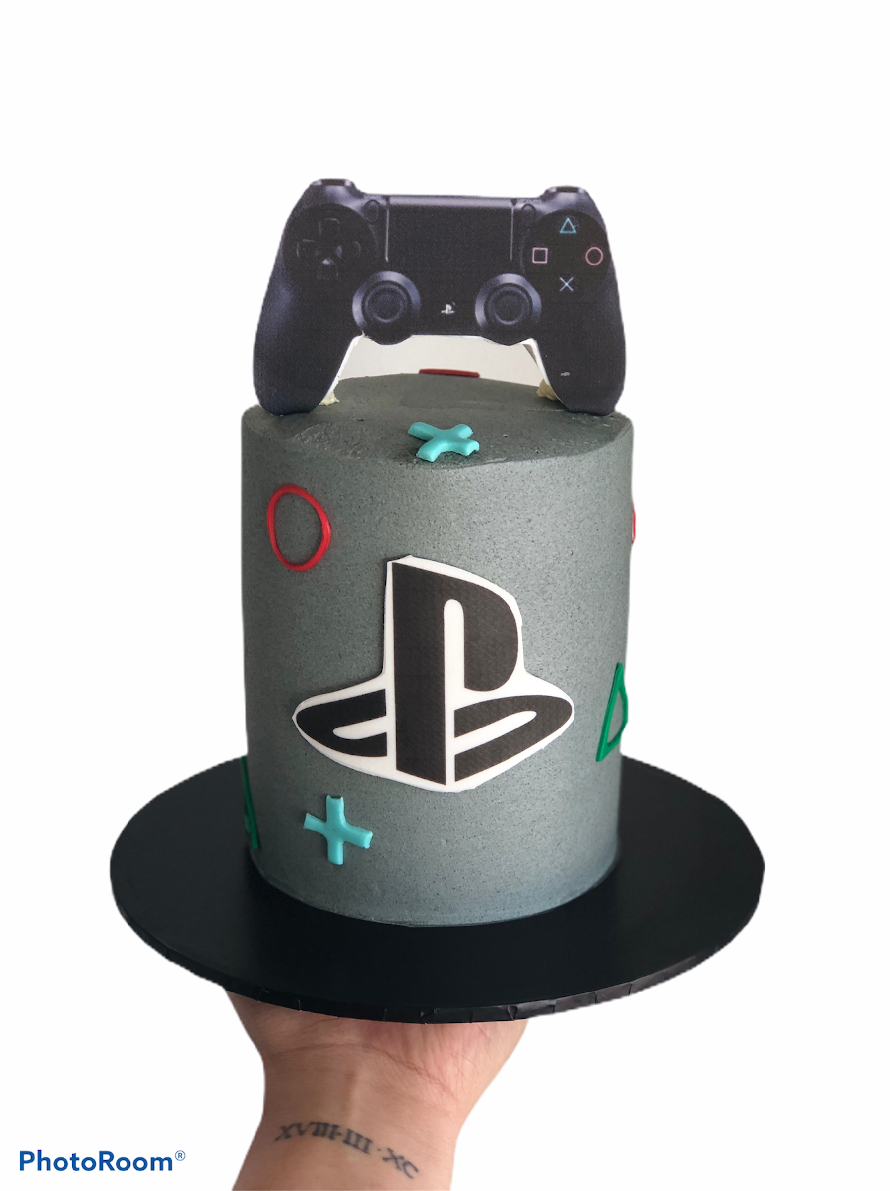 PlayStation Controller Cake! I PS4 Cake Tutorial I Dual Shock 4 - YouTube