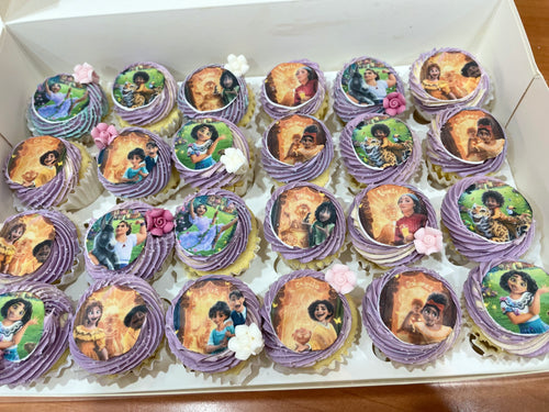 24 Mini Encanto Cupcakes